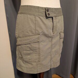 EUC Converse One Star olive military cargo mini skirt, sz 10